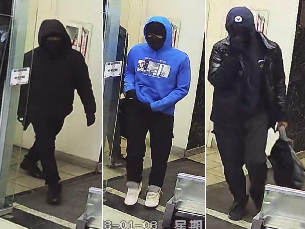 York Regional Police are seeking the public’s assistance in identifying 
suspects following an armed robbery in Markham.