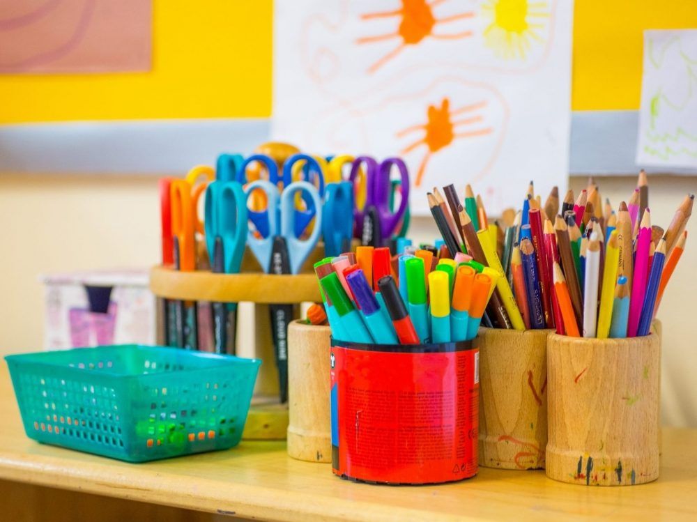 Ontario government offers $750 to teachers to purchase school supplies