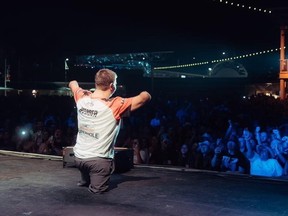 Dayton Webber riles up the crowd.