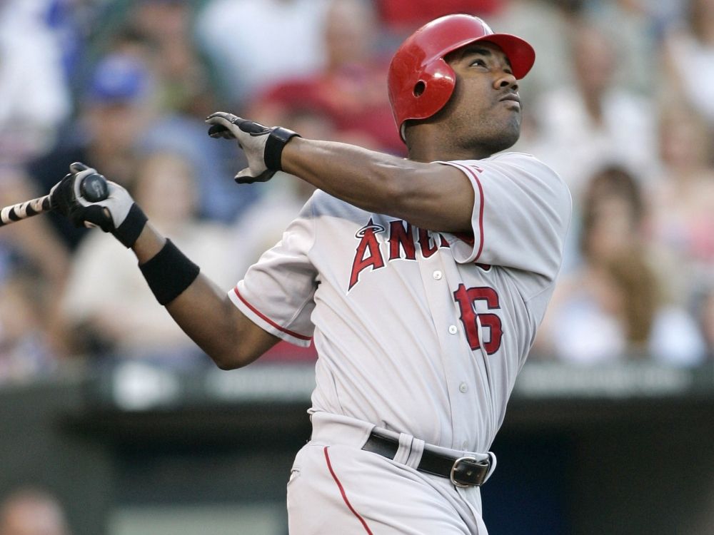 Garret Anderson of the Los Angeles Angels of Anaheim watches a hit during a game against the Kansas City Royals in 2005.