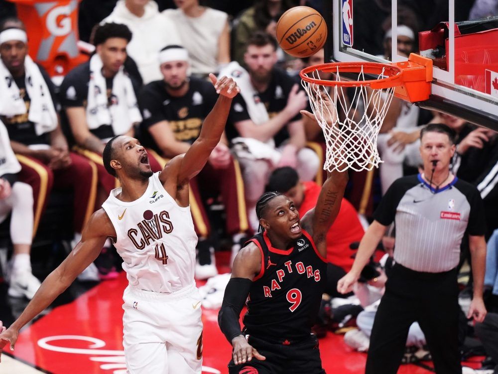 Raptors avoid series sweep, but need to summon exact level of desperation in Game 4