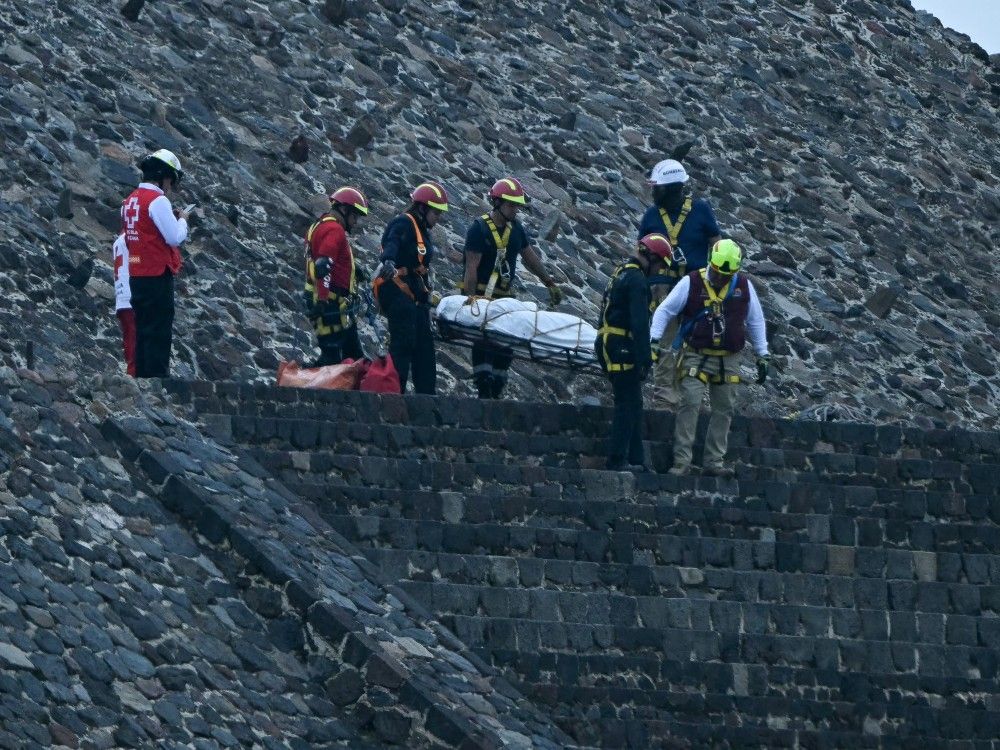 Video captures gunman who killed Canadian tourist atop Mexico pyramid