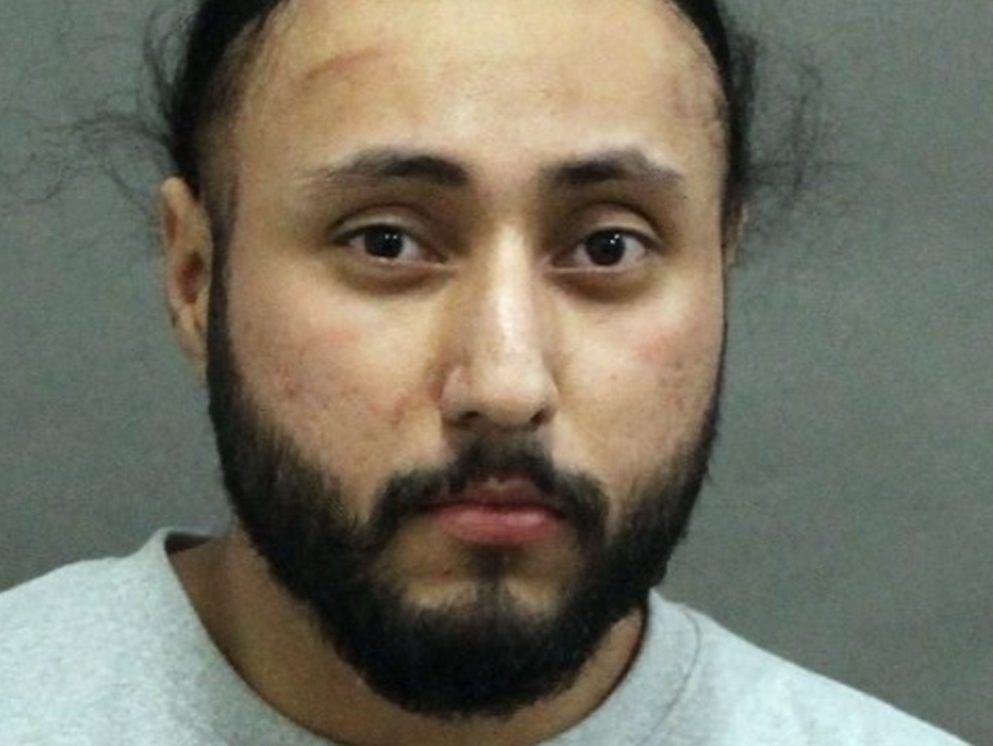 Brampton man accused of fraud in roofing scheme; cops seeking to ID wallet thief