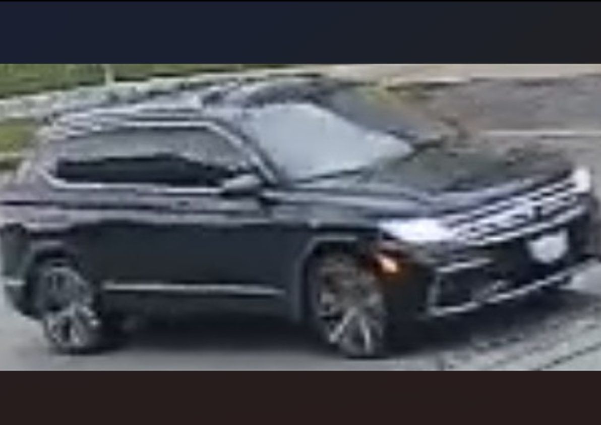 Two thieves are sought after meeting with an online seller near Bathurst St. and Cedarcroft Blvd. – in North York – and stealing a high-value trading card, then fleeing in this black SUV on Thursday, April 16, 2026.