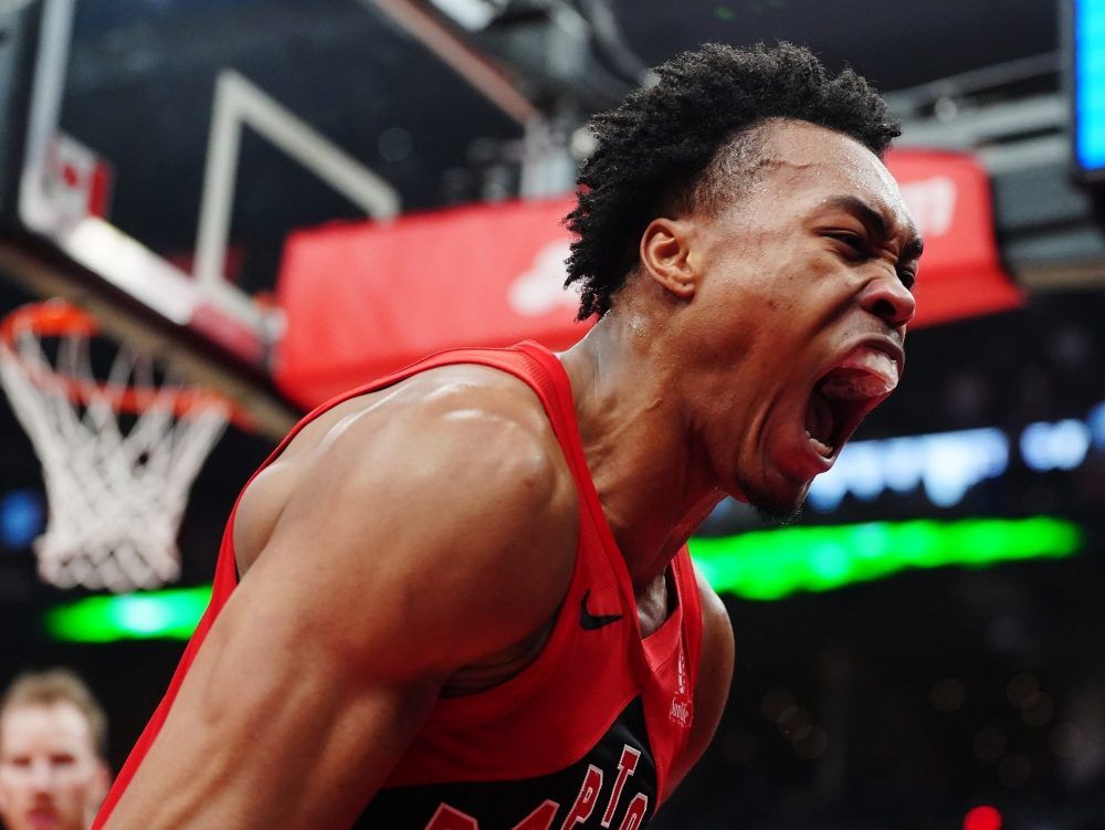 SIMMONS: Barnes, Barrett give Raptors fans something to yell about