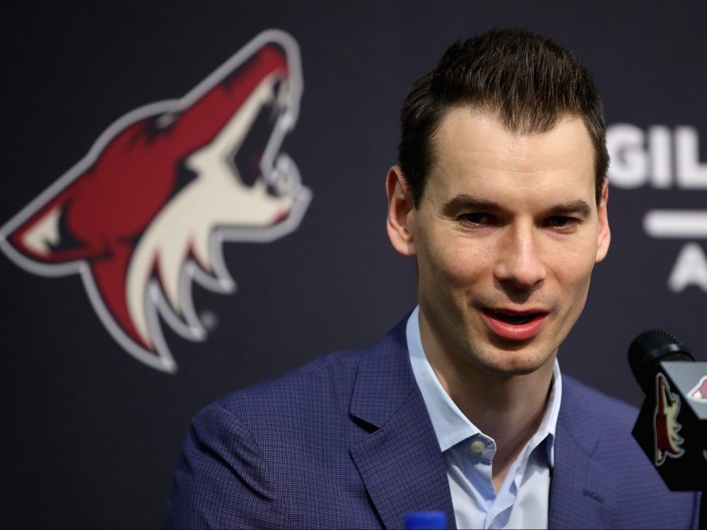 SIMMONS SAYS: Mats Sundin makes us happy, John Chayka makes us wonder