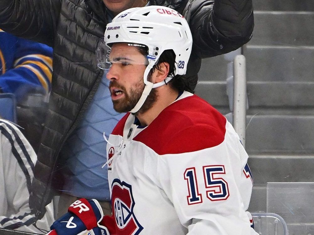 Newhook scores twice, leads Canadiens to Game 2 victory in Buffalo