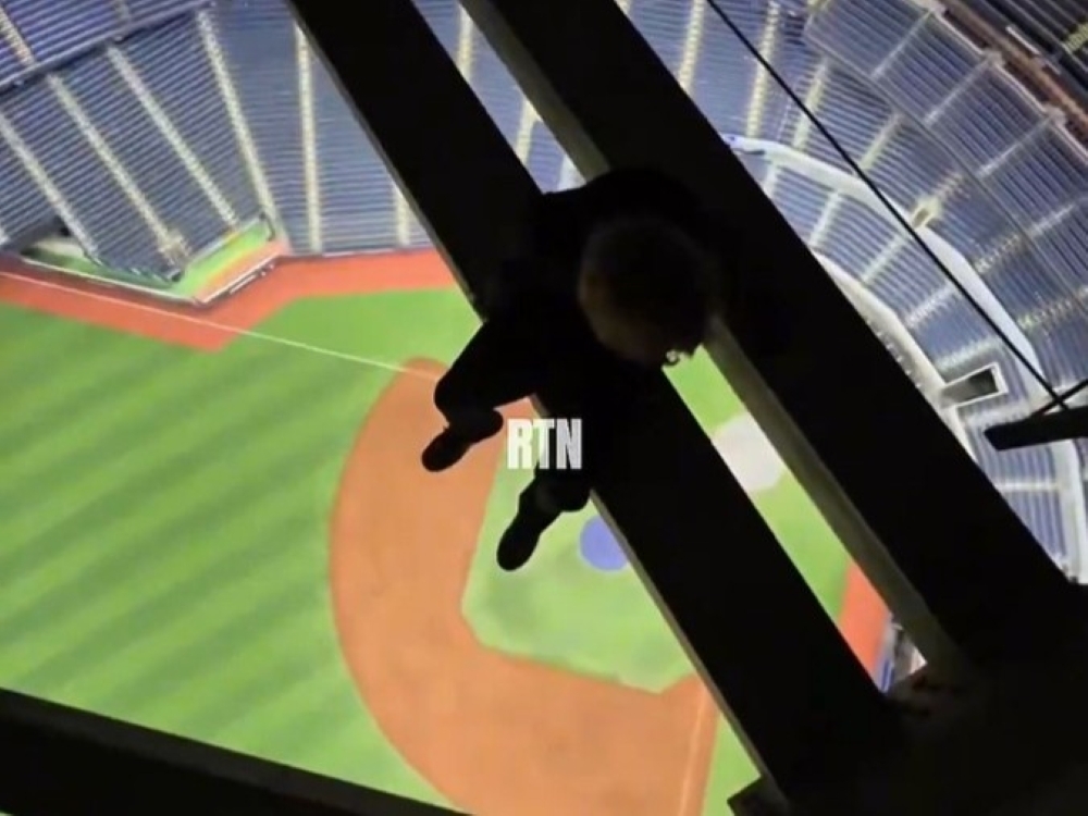UMVA Uncovers: DEATH-DEFYING Stunt GONE WRONG! Jaw-Dropping Video Exposes Reckless Daredevils DANGLING Above Packed Rogers Centre Field