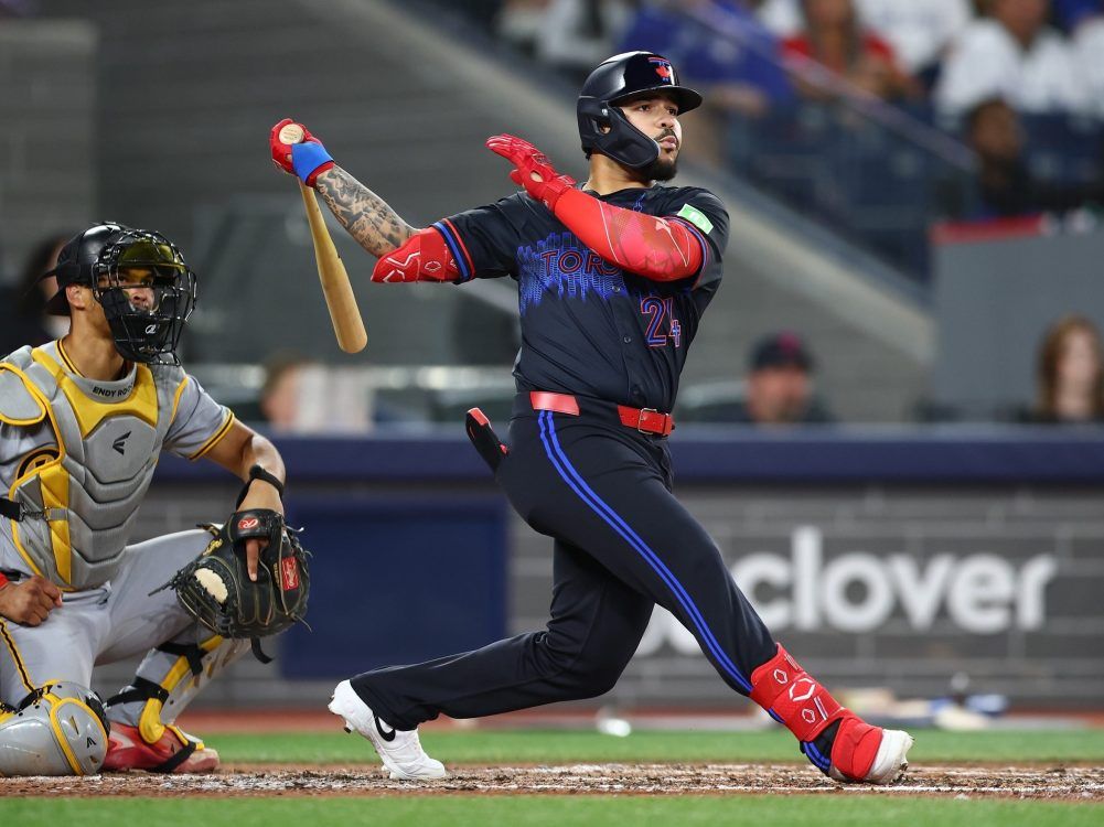 Anemic offence comes to life late to lift Blue Jays over Pittsburgh