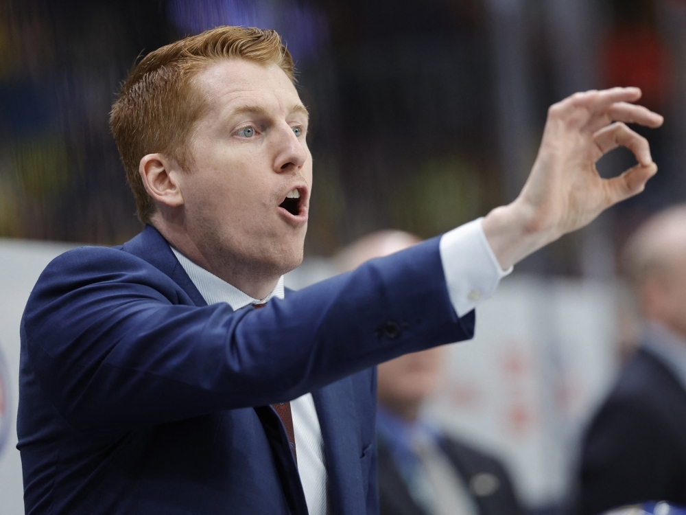 How sought-after coach David Carle has a unique link to the Maple Leafs