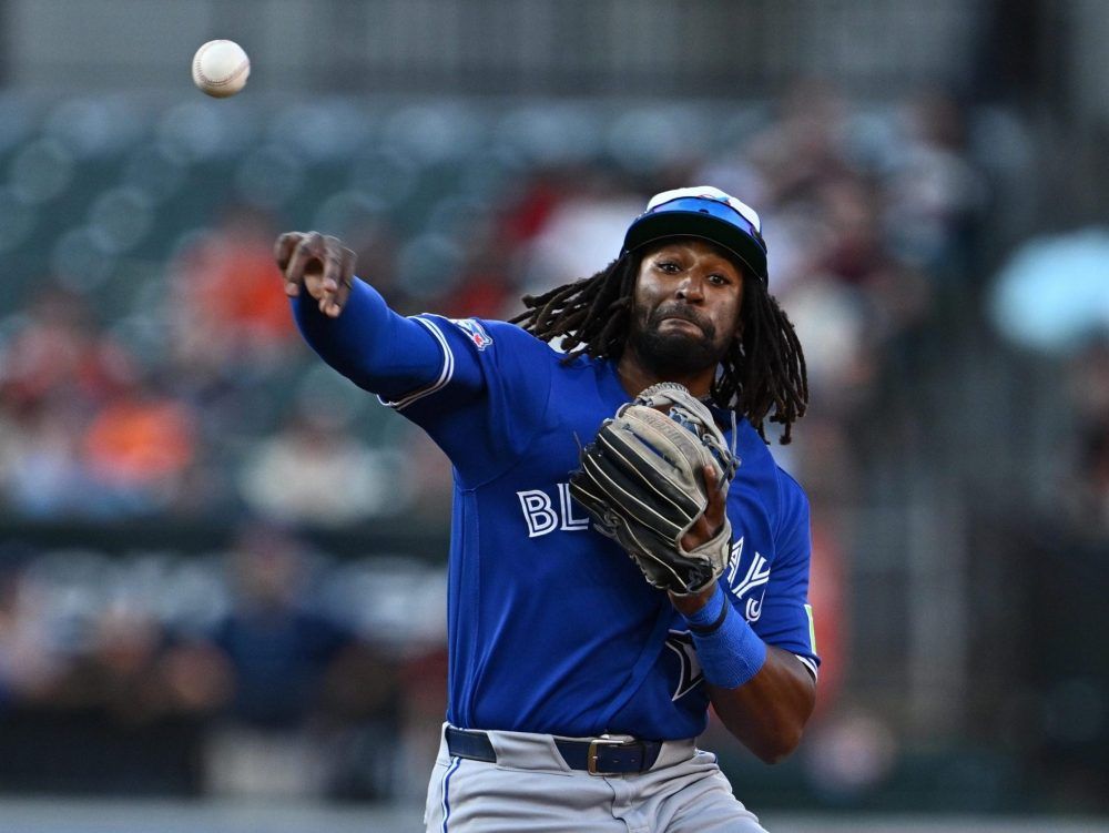 Blue Jays rally from 5-0 down to defeat Orioles, reach .500