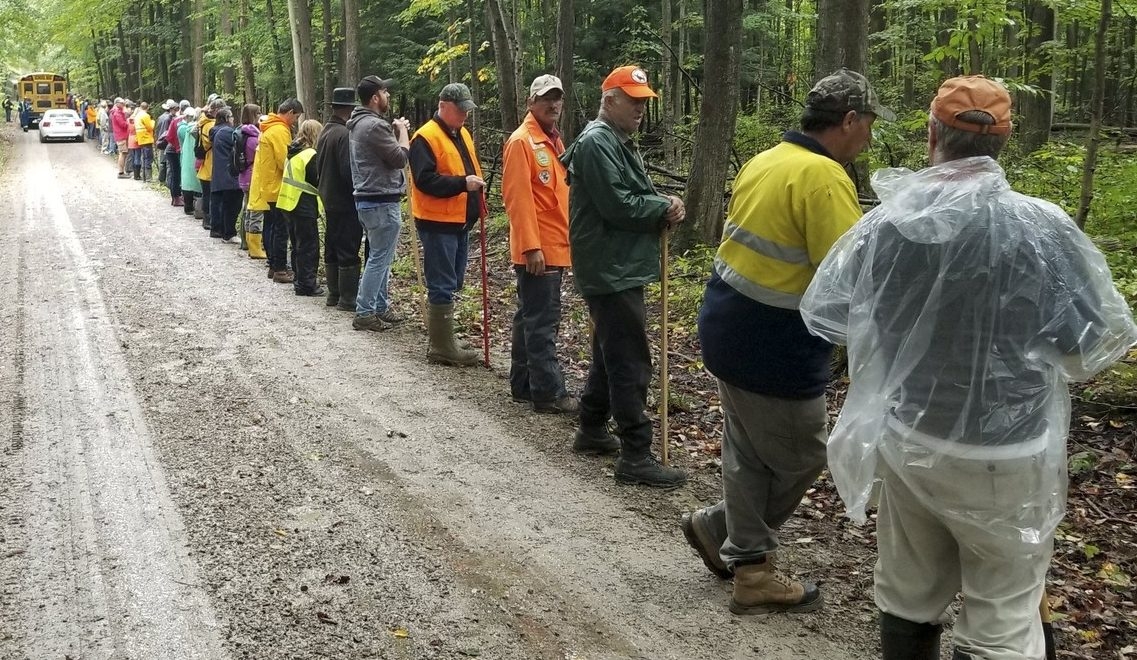  Volunteers get ready to search a Holyrood-area property for any evidence concerning the disappearance of Lois Hanna on Saturday, September 28, 2019 in South Bruce.