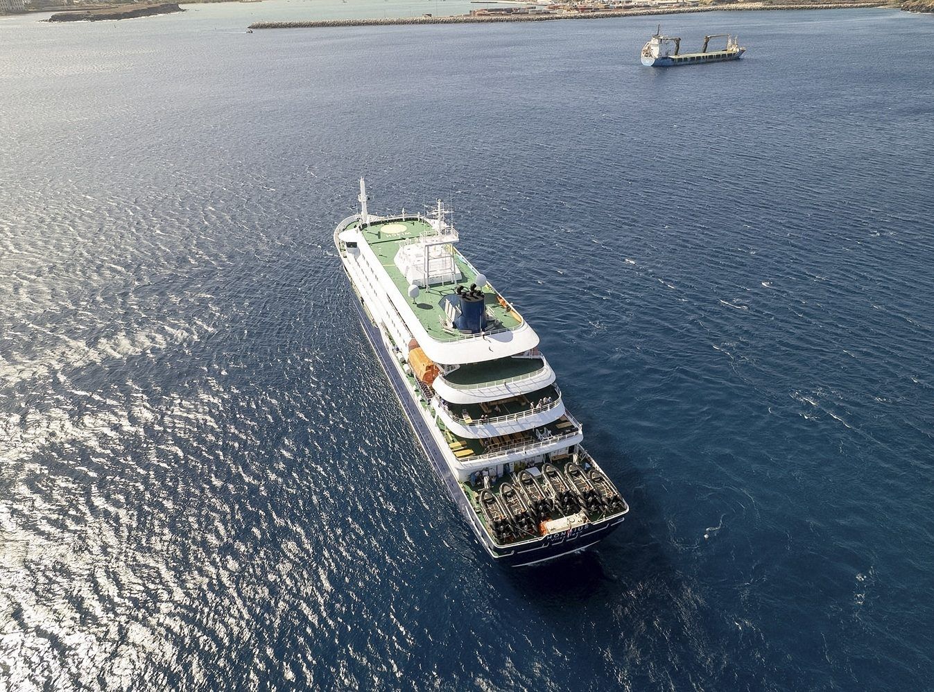 3 dead, others sickened by suspected hantavirus outbreak on cruise ship