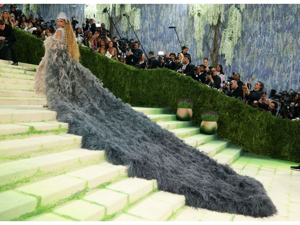 MET GALA 2026: Stars come out for ‘Fashion is Art’ theme
