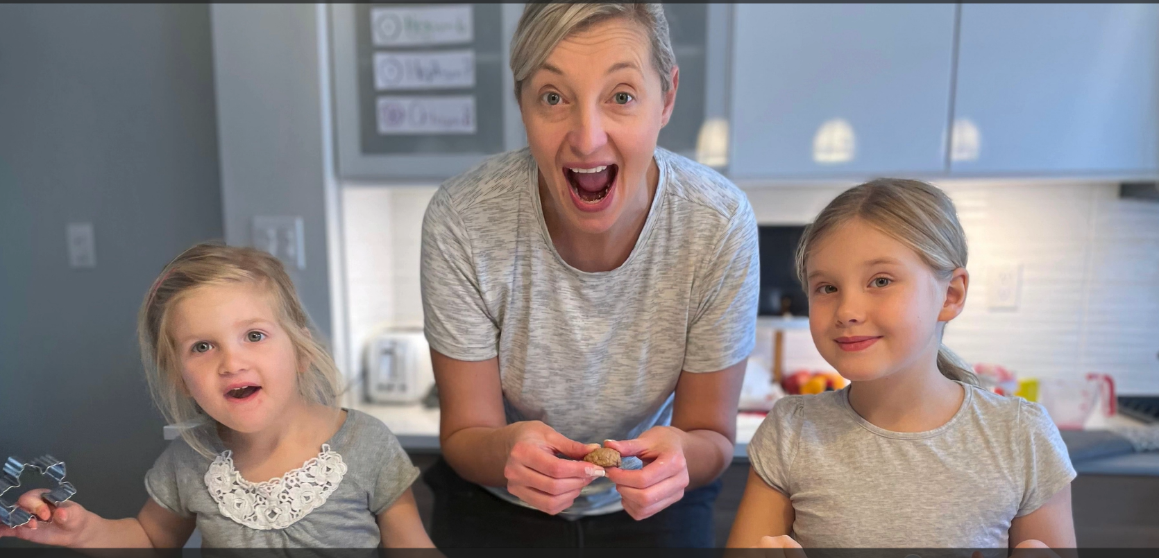  Karolina “Caroline” Huebner-Makurat is pictured with her two young daughter, Nella and Claudia. SUPPLIED PHOTO