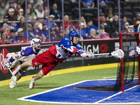 CJ Kirst of the Toronto Rock attempts to score