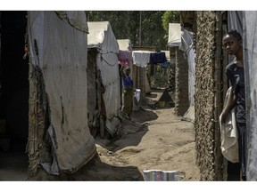 התנאים מתאימים להתפשטות האבולה במחנות המזרח הקונקרטי עבור אנשים שנעקרו עקב הסכסוכים באזור.