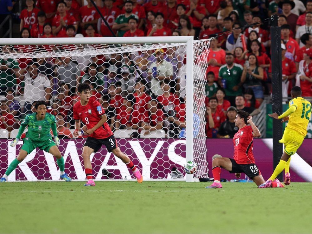 South Africa stuns South Korea, will face Canada on Sunday