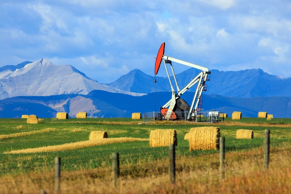 The Amateur Investor: Pump up your portfolio with Canadian oil and gas