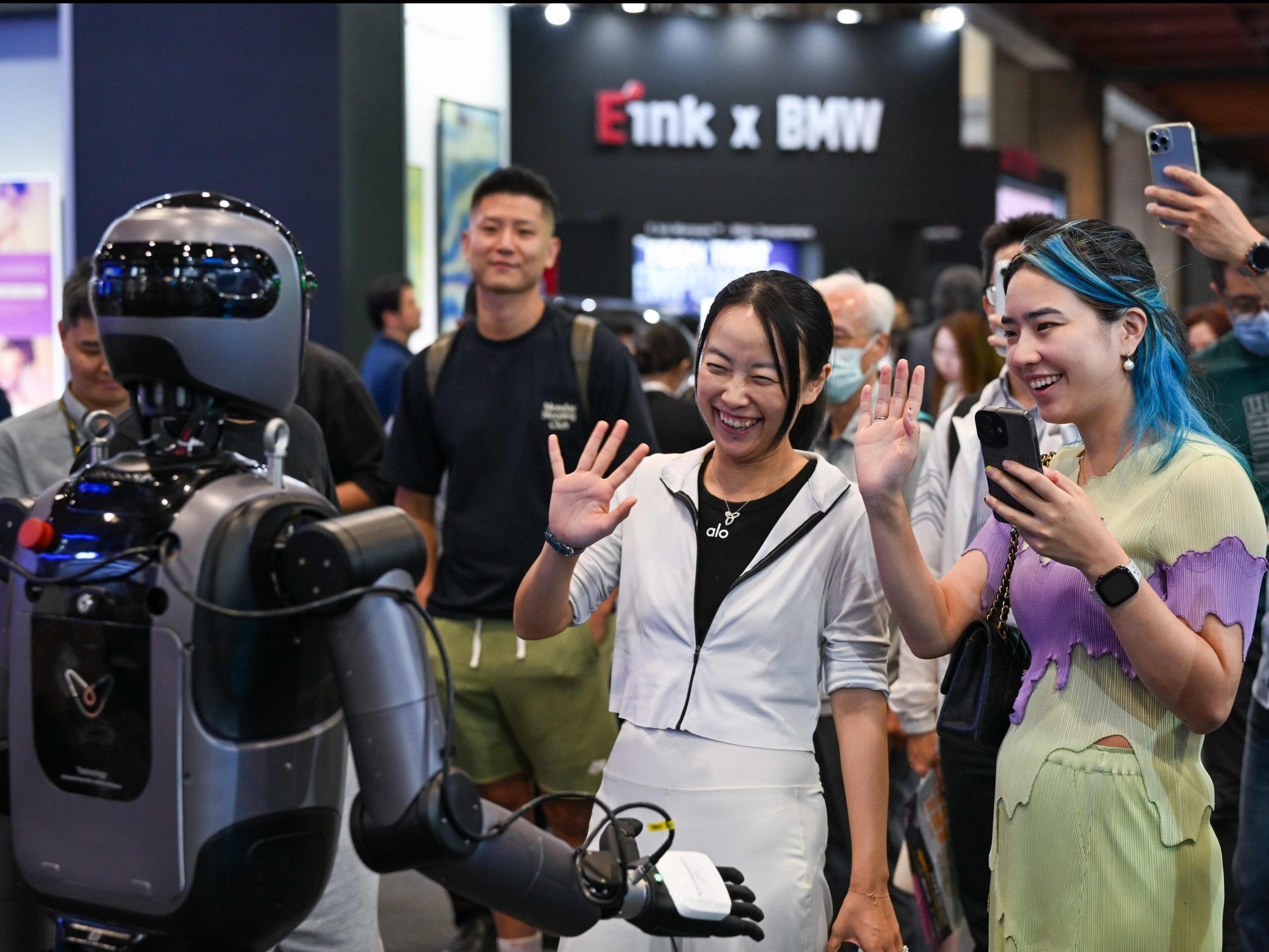 SALTZMAN: Portable PC gaming redefined at computer expo in Taiwan
