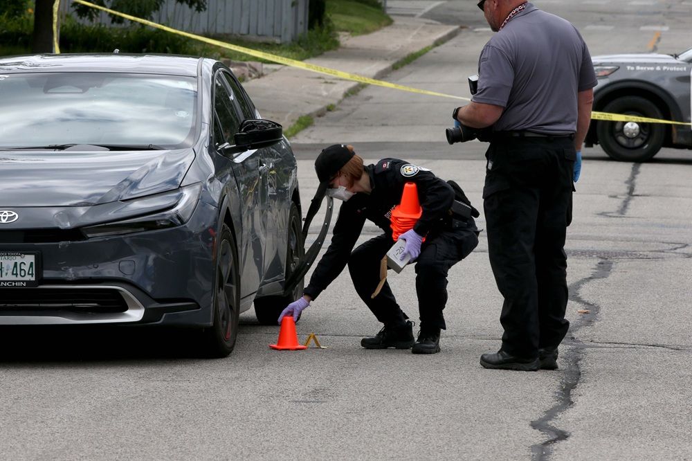 2 more youths charged after Toronto Police officer allegedly hit by stolen car