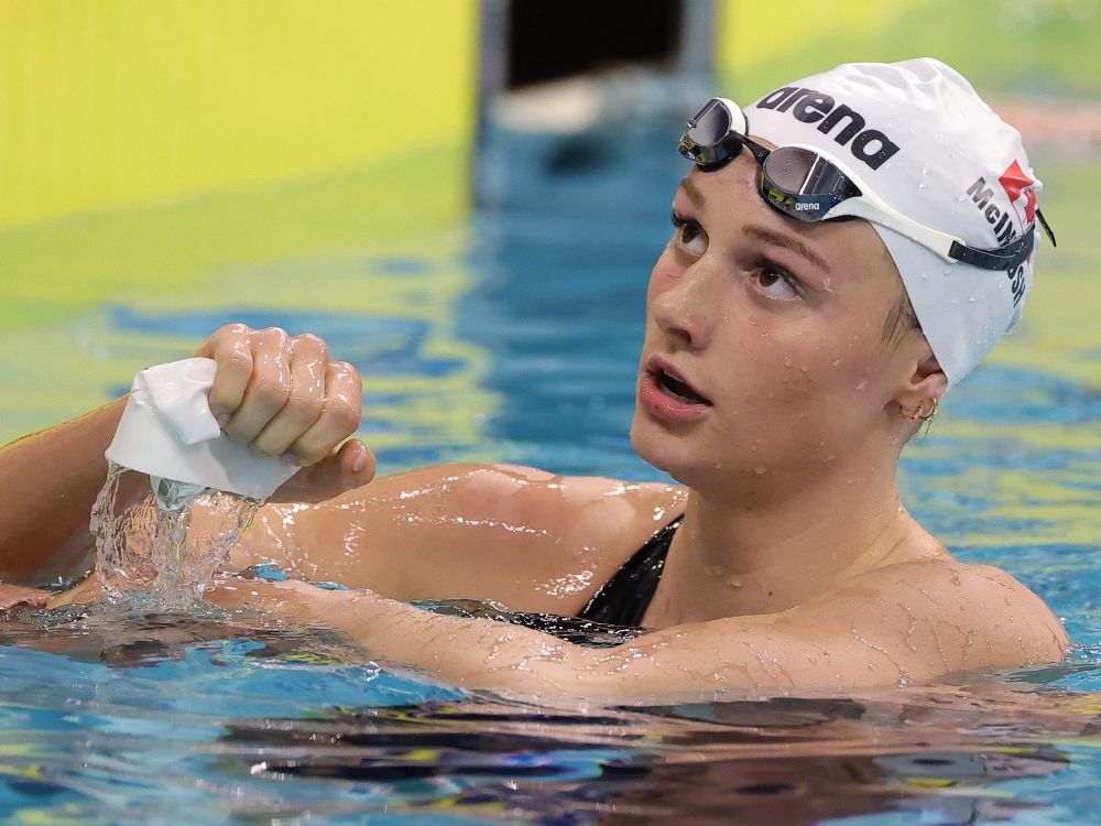Why Summer McIntosh withdrew from Canadian swim trials days after breaking long-held record