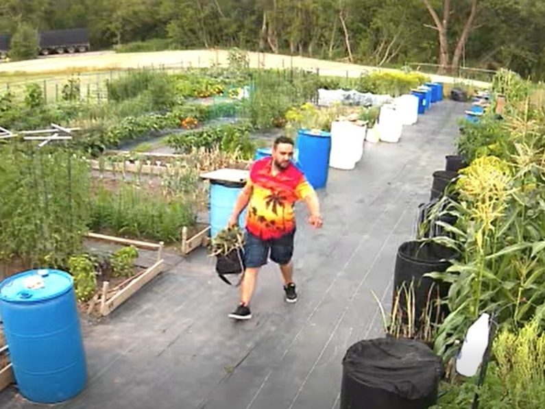  Caught in the act. (Facebook)