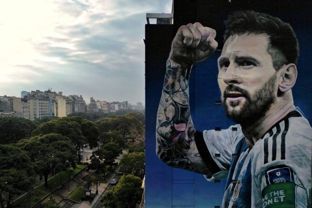 Spain, Argentina tune up for World Cup final in smoggy New Jersey