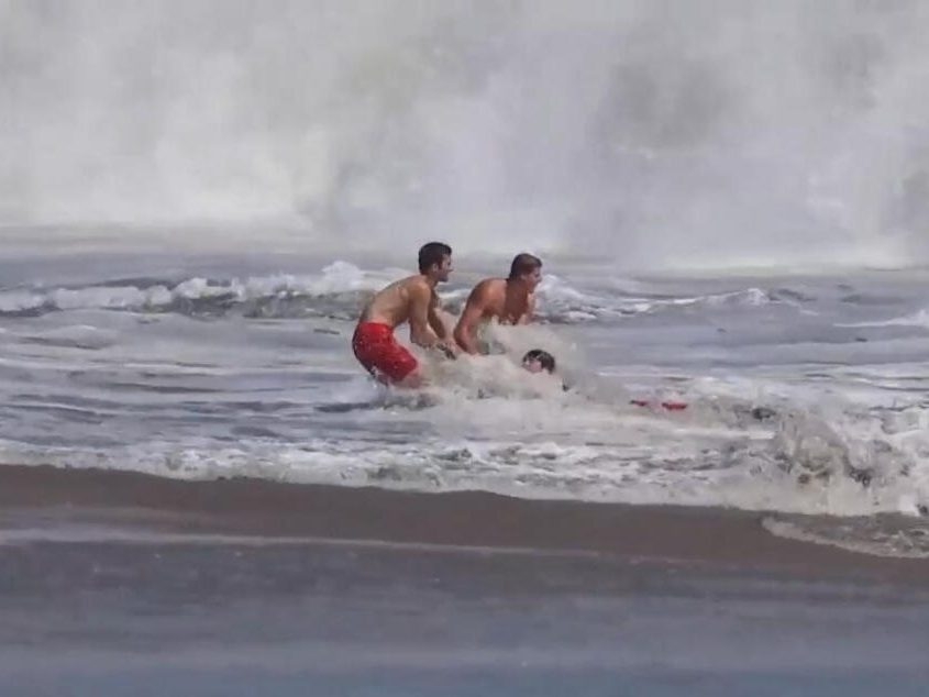  Another lifeguard comes to the rescue. (Instagram)