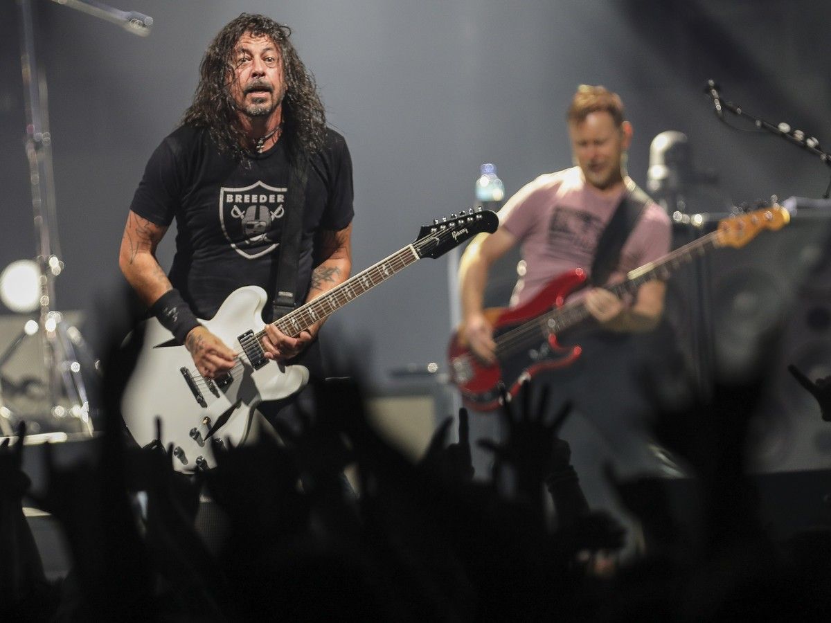 Foo Fighters deliver hit-filled set at Toronto's Rogers Stadium