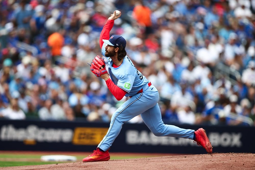 Blue Jays edged by New York Yankees in extras, can't snag sweep