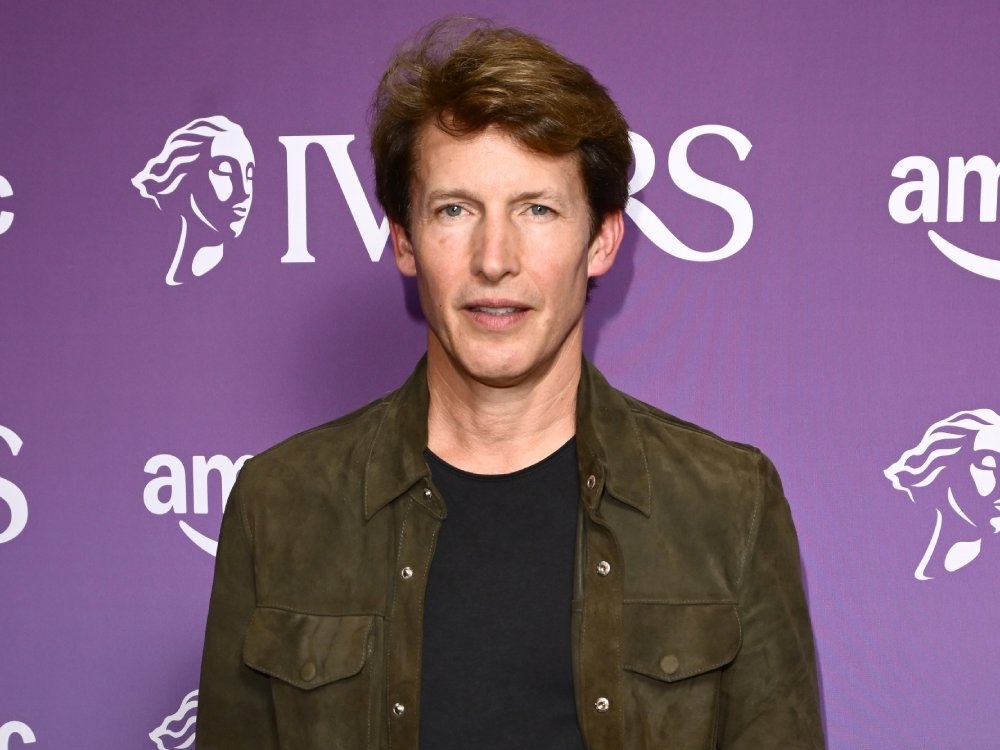 James Blunt denies he was 'undressed' famous man in Hayden Panettiere's yacht story