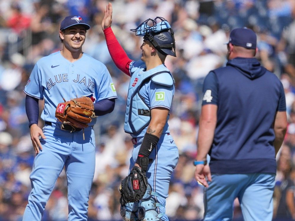 Blue Jays keep rolling as they continue to make ground on AL wild card ...
