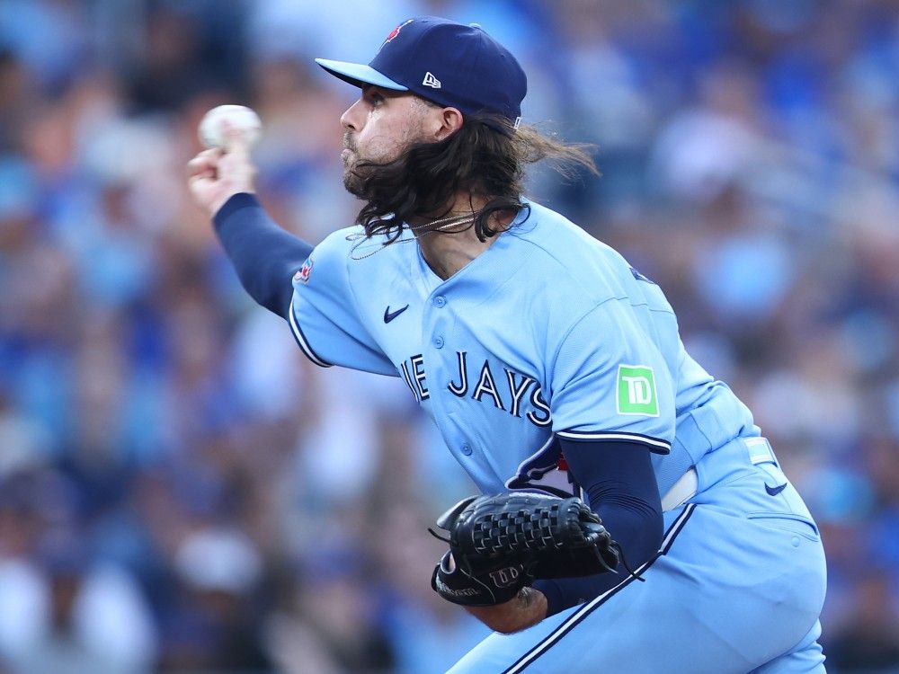 Boo birds let Blue Jays and Vlad Guerrero Jr. have it after gruesome blowout loss to Royals