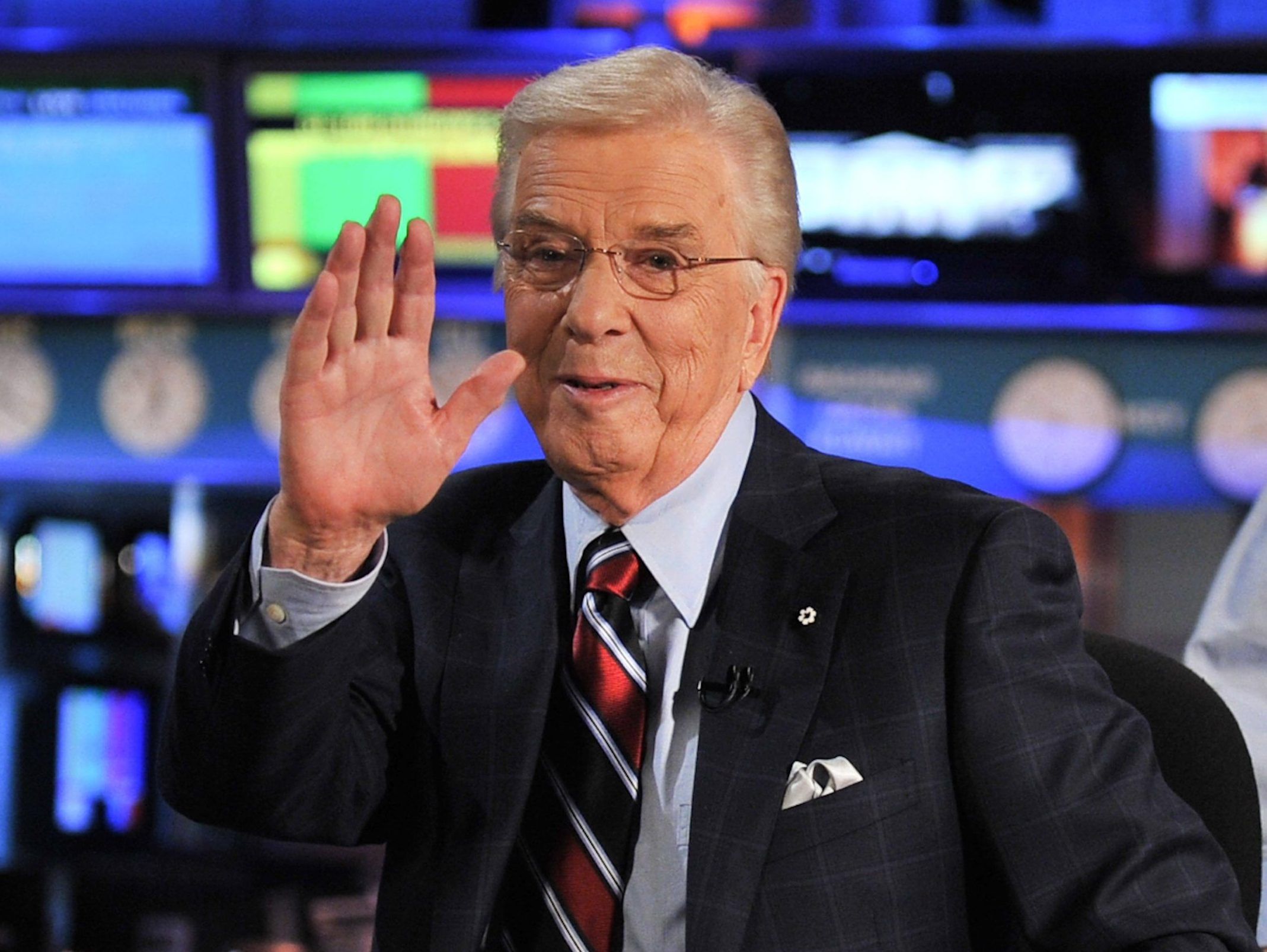 Lloyd Robertson, the stoic voice of CTV National News for 35 years, has died at the age of 92. Read more.