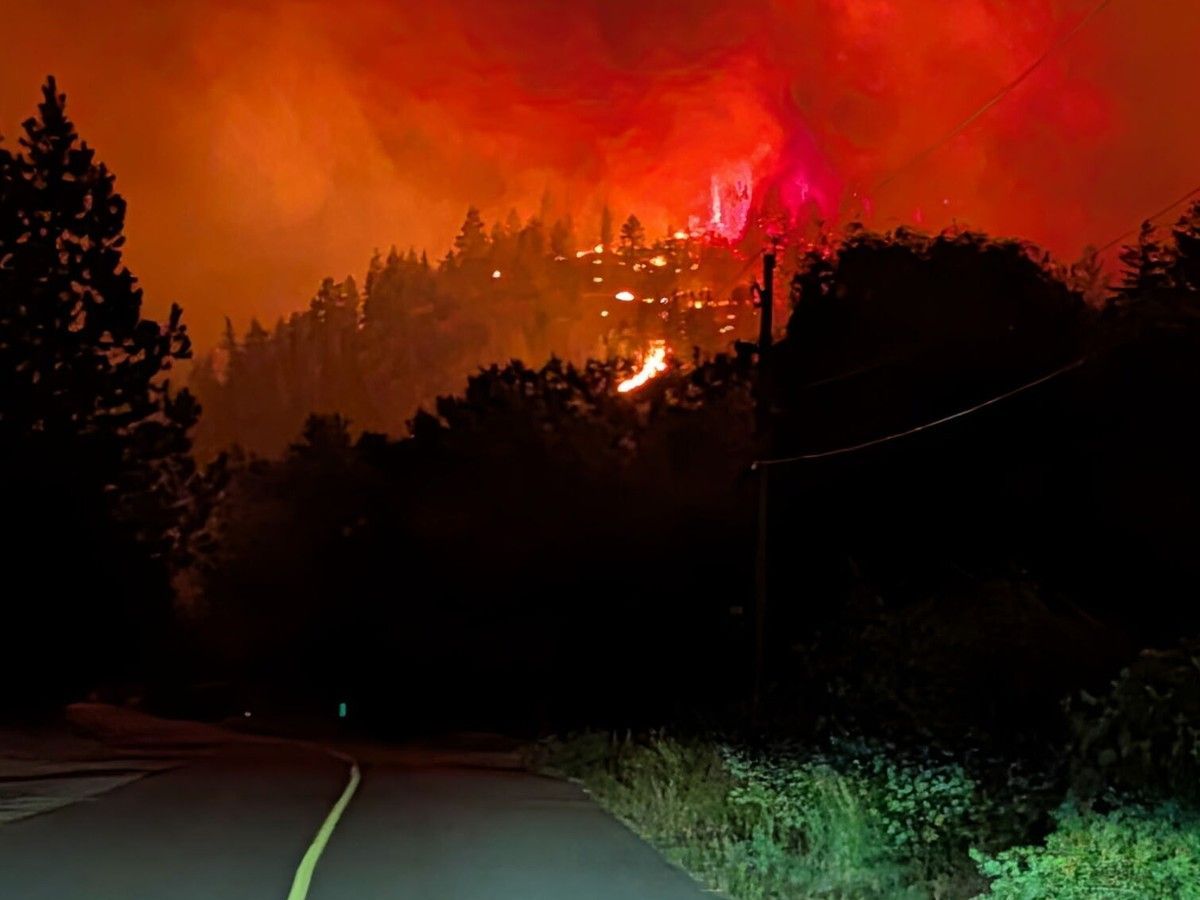 20,000 residents flee as wildfire forces state of emergency, evacuation order for Summerland, BC