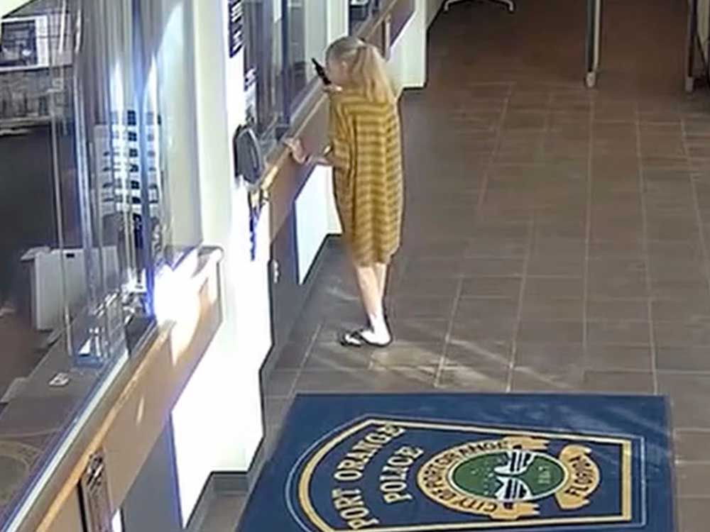 Florida senior shot dead by cops after firing gun inside police station