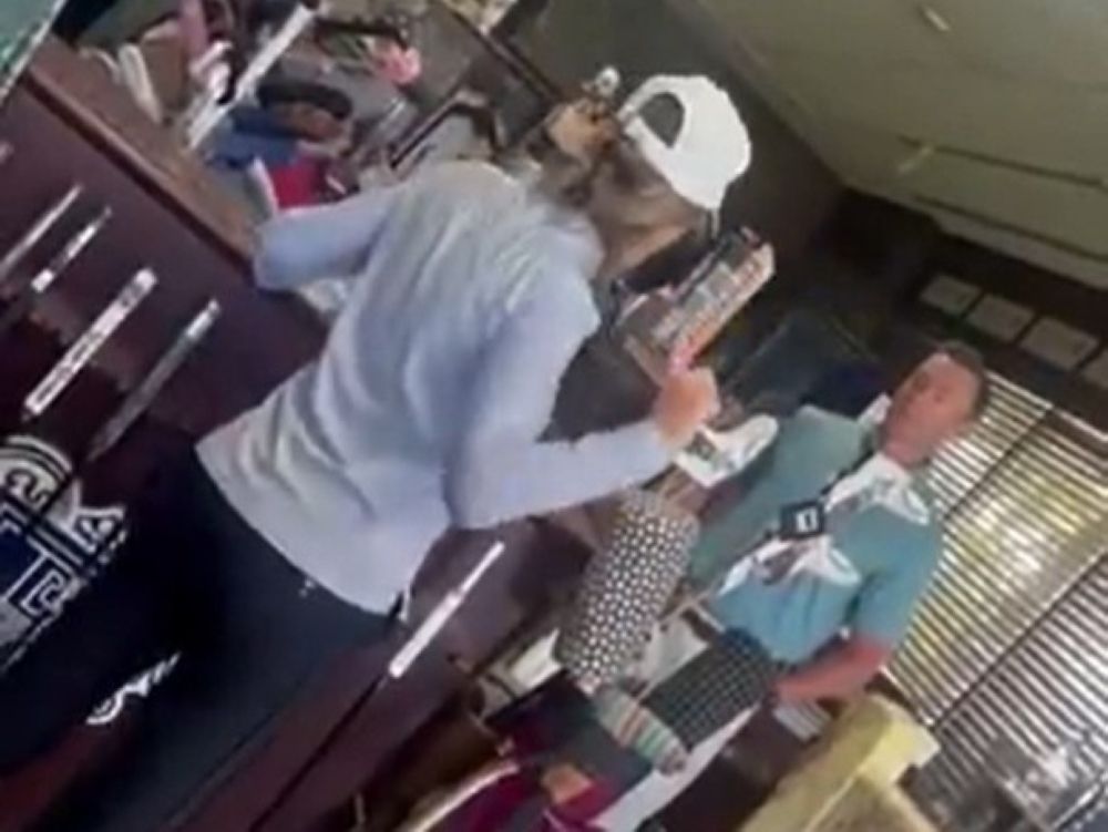 A woman was filmed going on a vulgar rant at Beverly Country Club in Chicago.