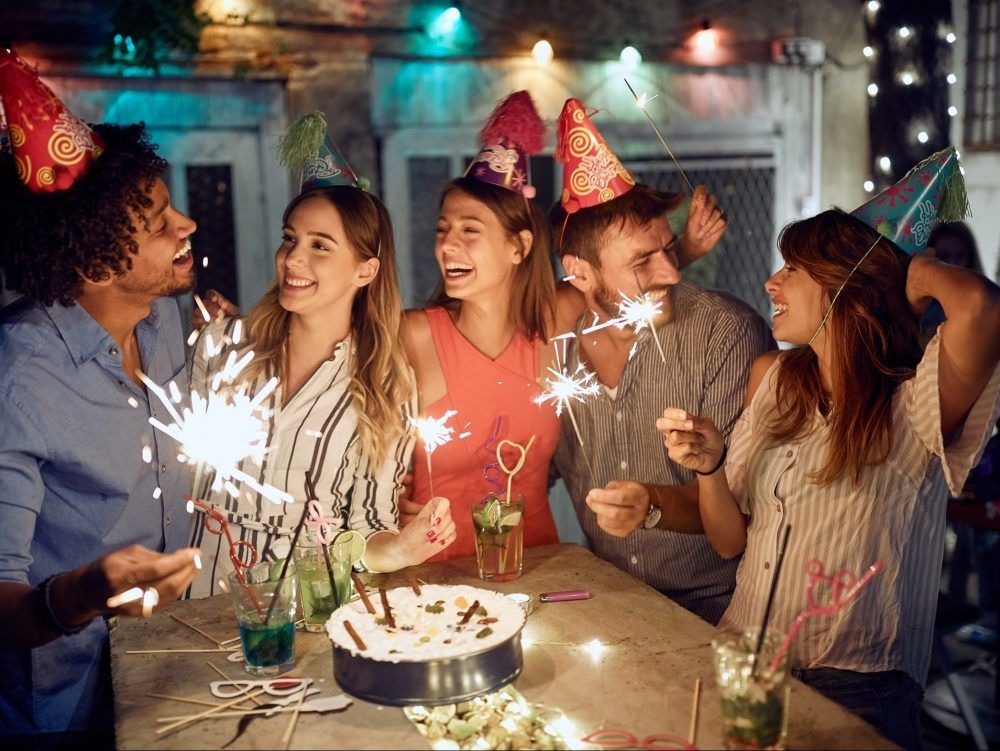 DEAR ABBY: Opinions differ on multi-birthday gift exchange