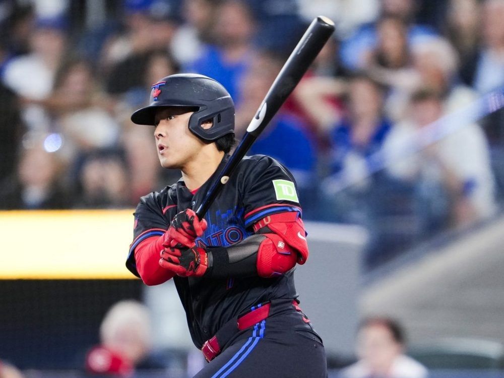 Jays rally for win as they play out the string of a disappointing season