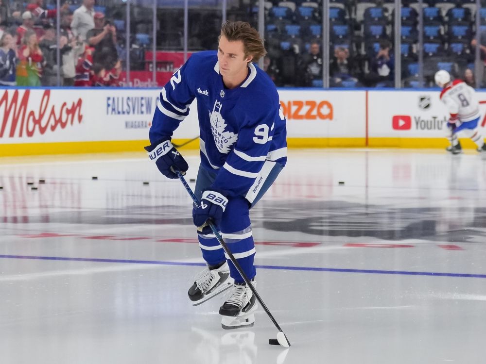 Gavin McKenna of the Toronto Maple Leafs takes a rookie lap prior to his first NHL game against the Montréal Canadiens.