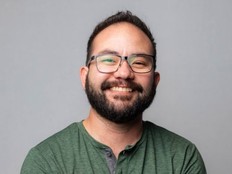 Headshot of Jonathan McKinsey.