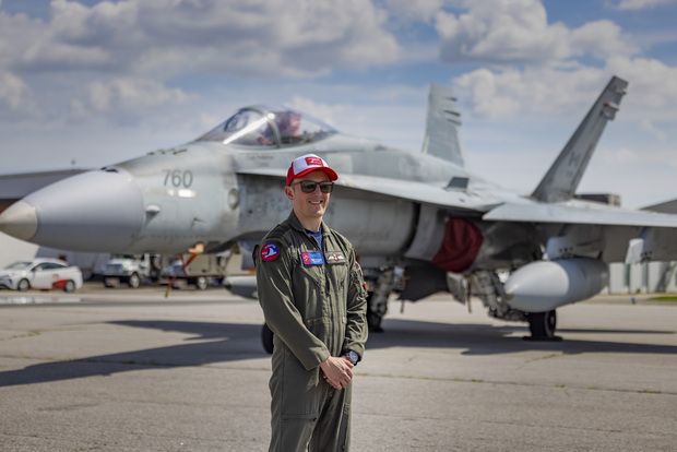 Snowbirds cornering market on aviation memories