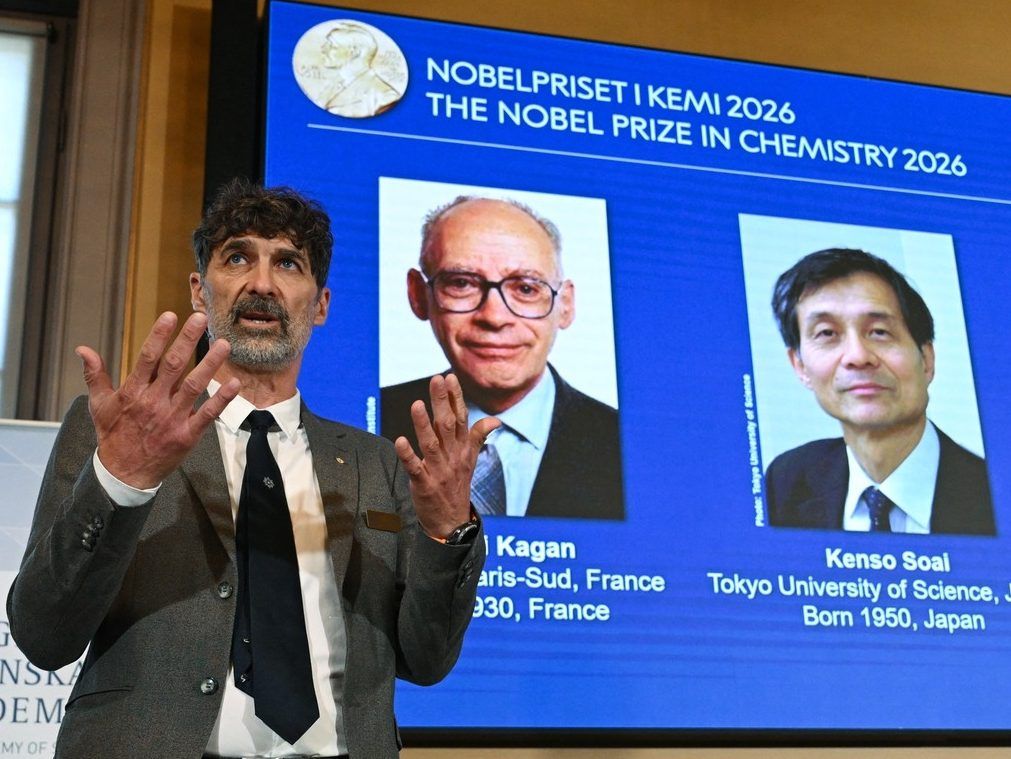 French-Japanese duo wins Nobel for solving chemical asymmetry puzzle