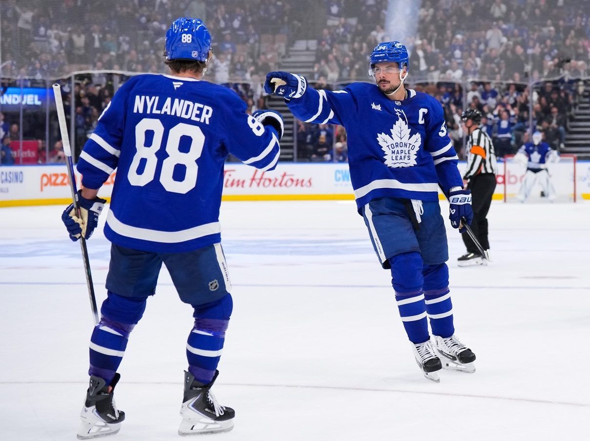 Auston Matthews, Gavin McKenna score on power play as Maple Leafs end slump