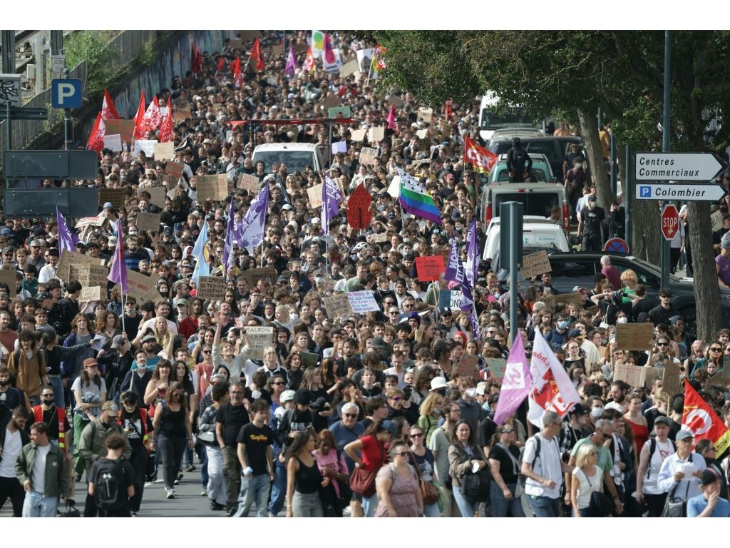 Tens of thousands marched across France Tuesday demanding better conditions in high schools. (Alain JOCARD/AFP)