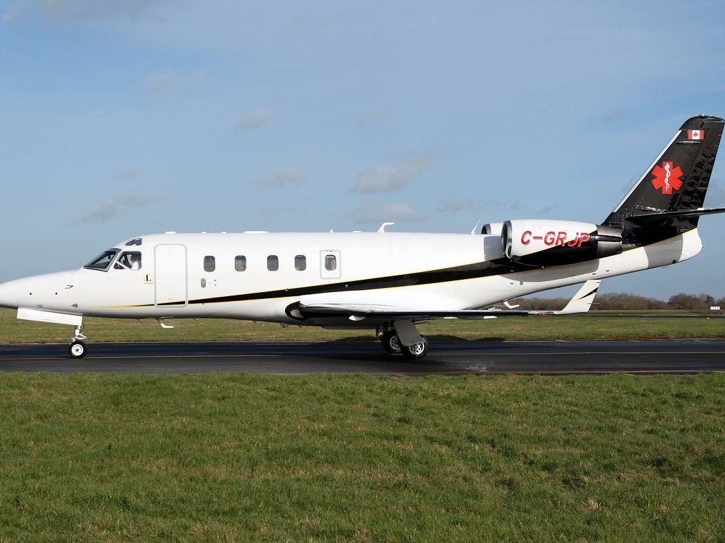 The aircraft was travelling from Bermuda to Boston.