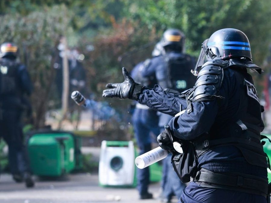France suspends stun grenade use at student protests ahead of PM speech