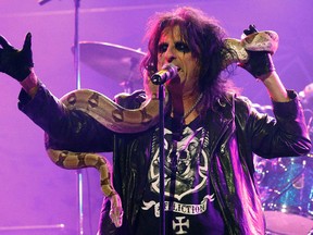 Alice Cooper will perform at Bluesfest 2012. (Mario Anzuoni/Reuters file photo)