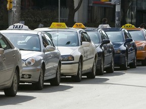 Taxi cabs lined up in Toronto. (Toronto Sun files)